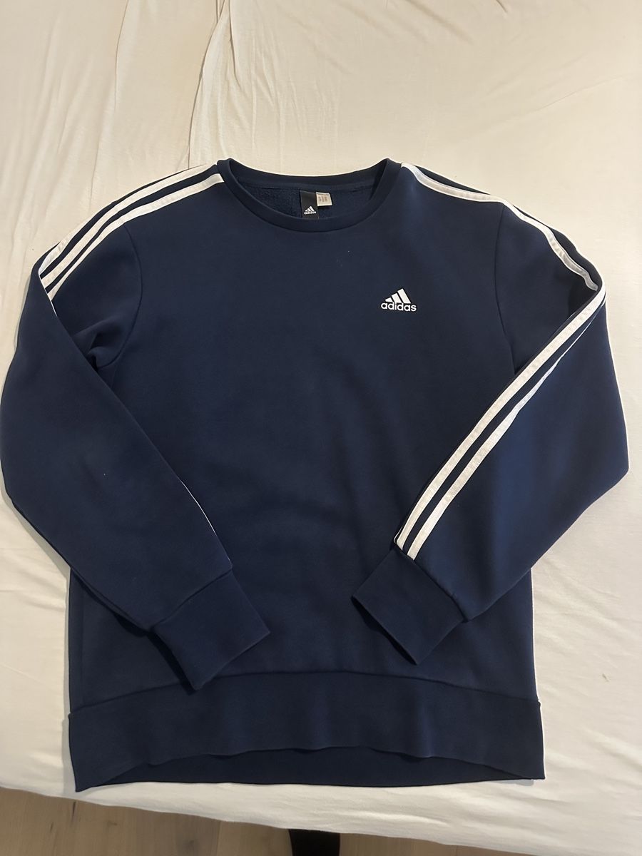 Adidas Pulls & Sweat-shirts: Adidas Sweater – D'occasion à Bärschwil par j_18996
