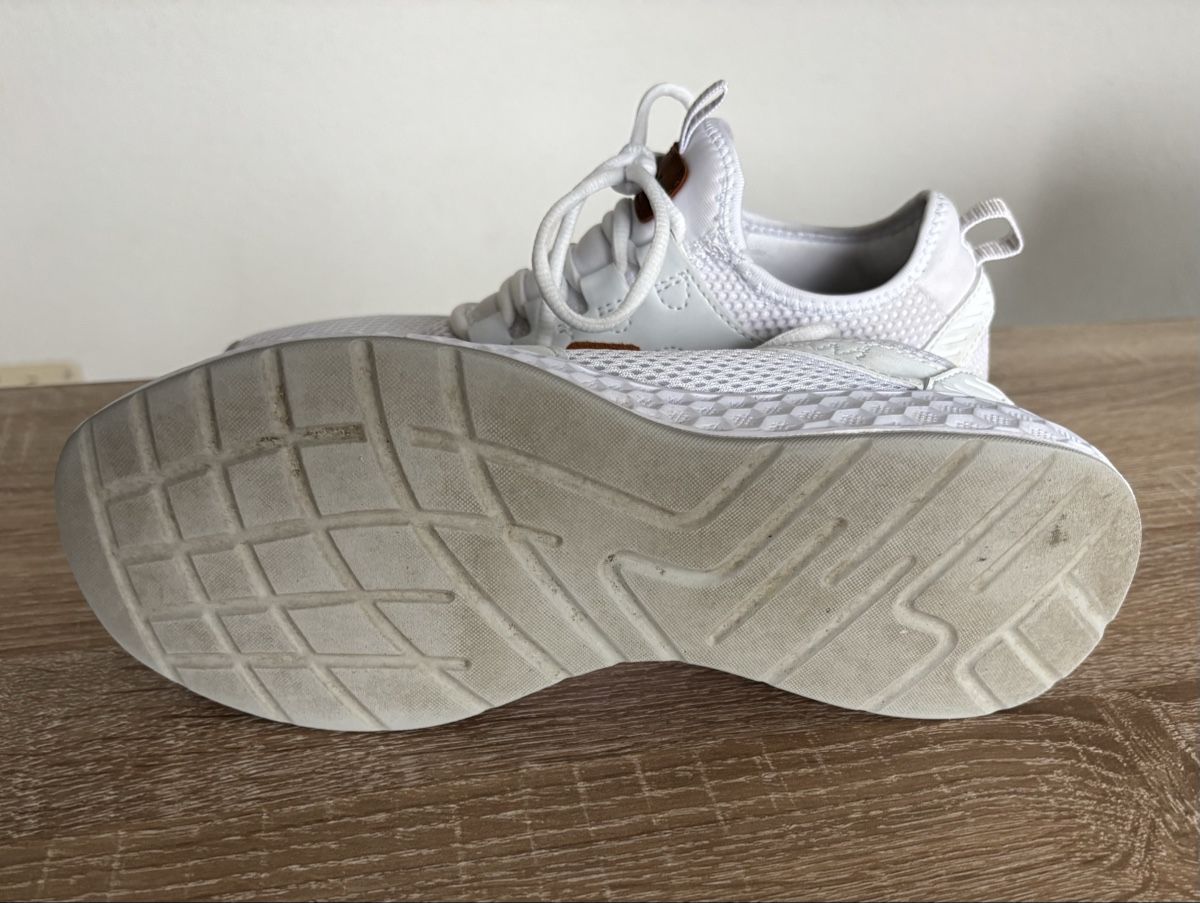 Bench Scarpe per ragazze: Turnschuhe Bench Gr 38 – Usato da Ebikon venduto da Regipe 3