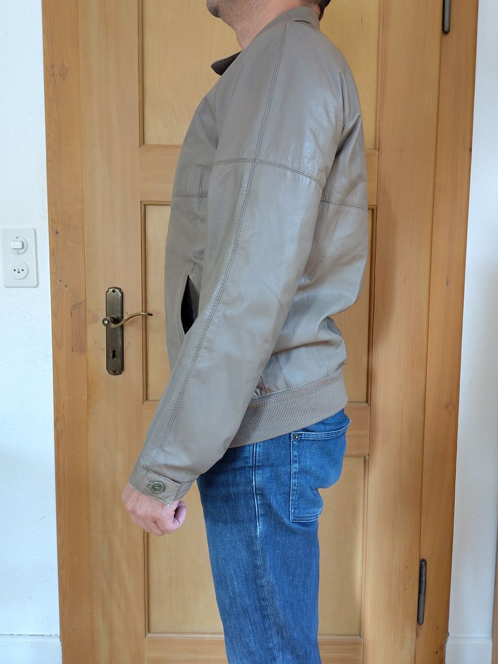 Jacken: Beigefarbener Echtlerder-Blouson, Grösse 52 – Gebraucht aus Möhlin von MeisterHora 2