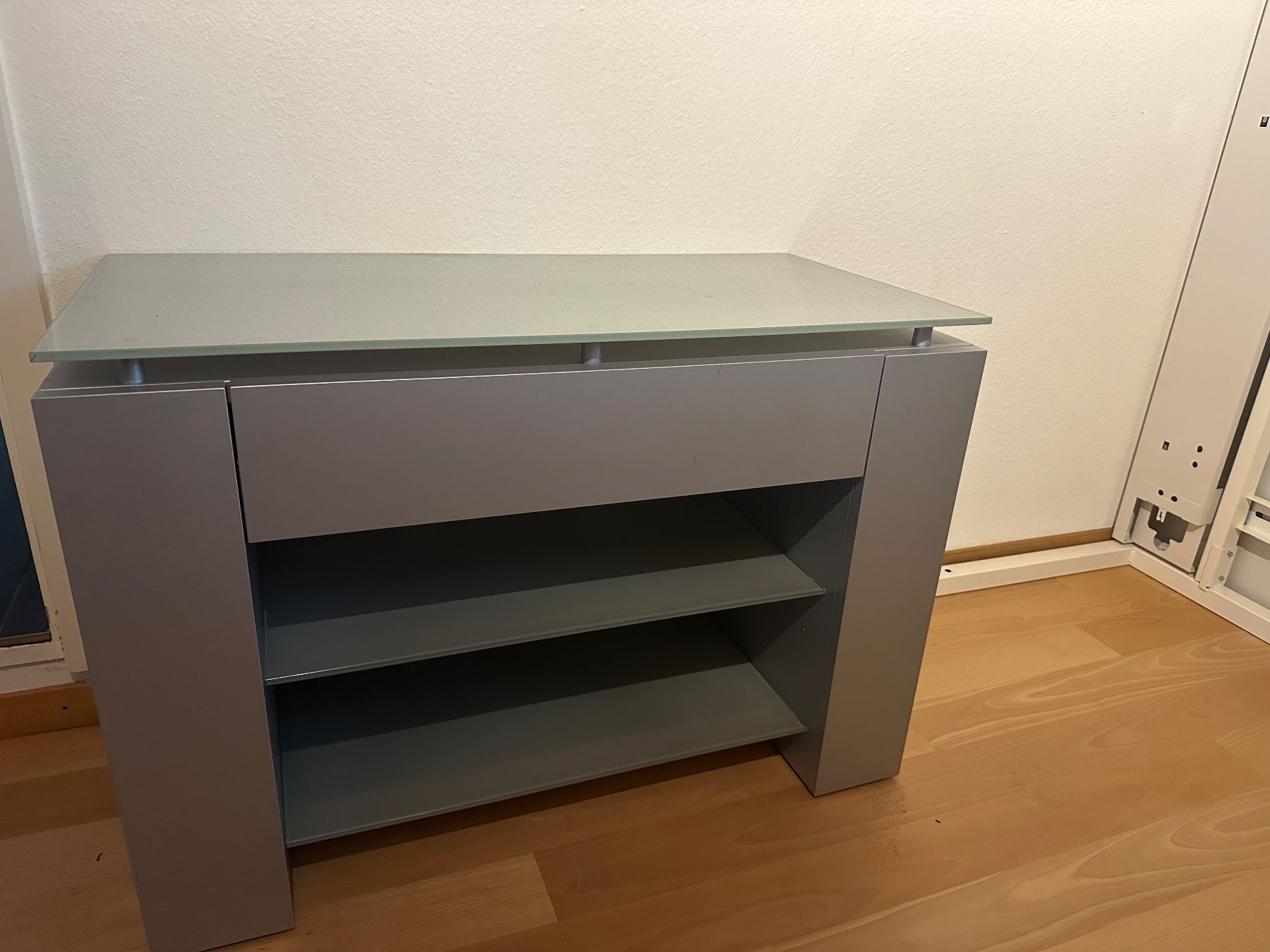 Televisori: Loewe TV SL 151 mit Möbel – Usato da Frenkendorf venduto da Katrin02 4