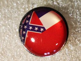 Ansteckpin 1: Flagge US Bundesstaat