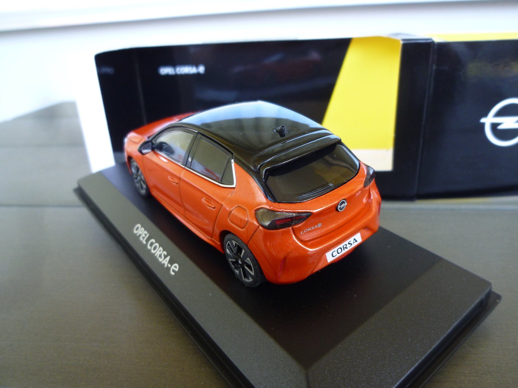 Opel Modellautos: Opel Corsa-e – Neu und originalverpackt aus Flawil von Imperiosud 3