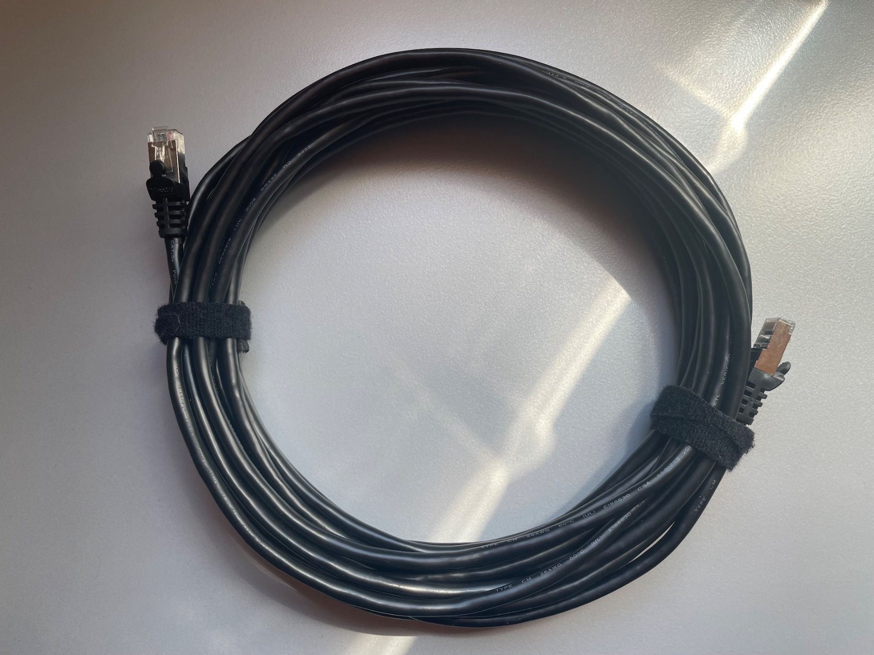 Cavi: Ethernet Kabel Cat. 5e, Schwarz, Länge 10m – Usato da Münsingen venduto da ger_fp52