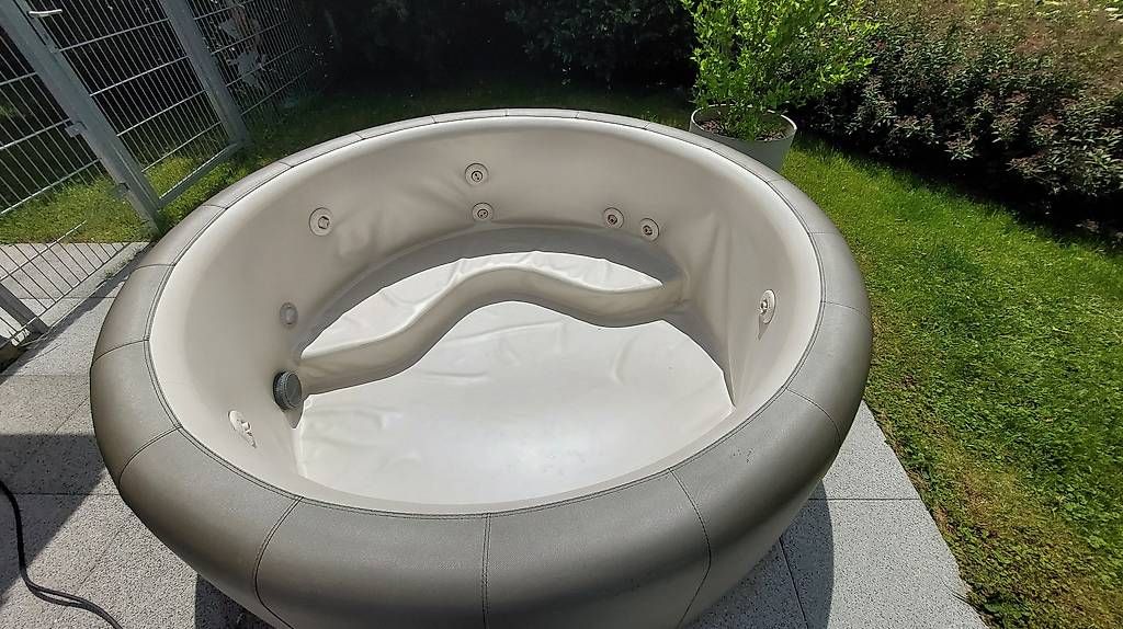 Softub Whirlpool: Softub Poseidon/Portico 6 Monate jung – Usato da Schongau venduto da Immocar