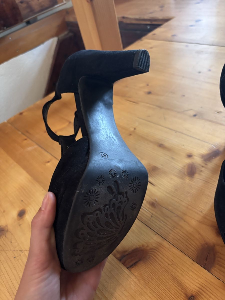Damenschuhe: High Heels mit Glitzer, Grösse 41 – Gebraucht aus Richterswil von MelBaumann 1