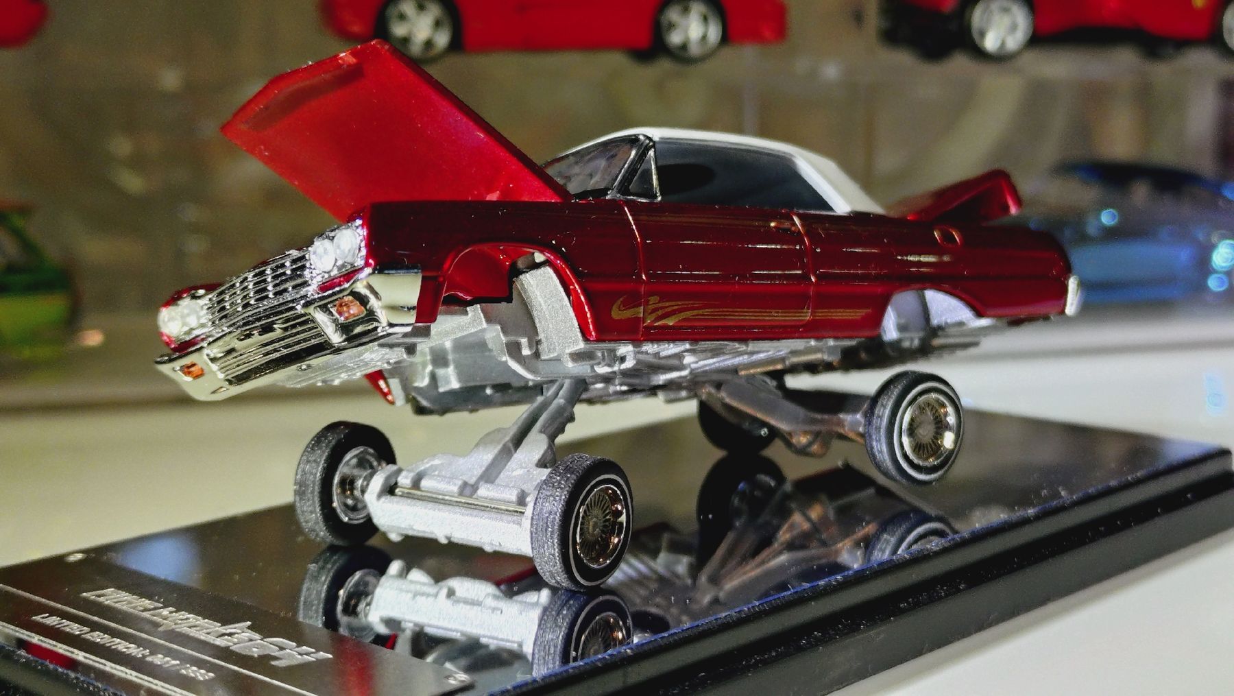 Hot Wheels Modellini d'auto: 1/64 Chevy Impala Lowrider Diecast  – Nuovo (secondo la descrizione) da Zürich venduto da DiecastDude