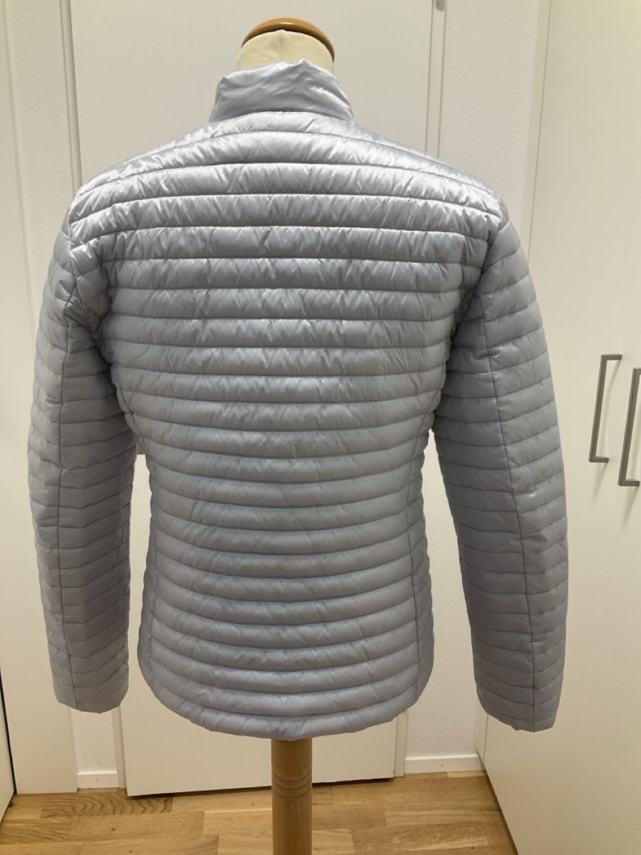 Save the duck Jacken: Save The Duck Steppjacke Damen hellgrau Grösse 2 – Gebraucht aus Bern von luc_nyq5 2