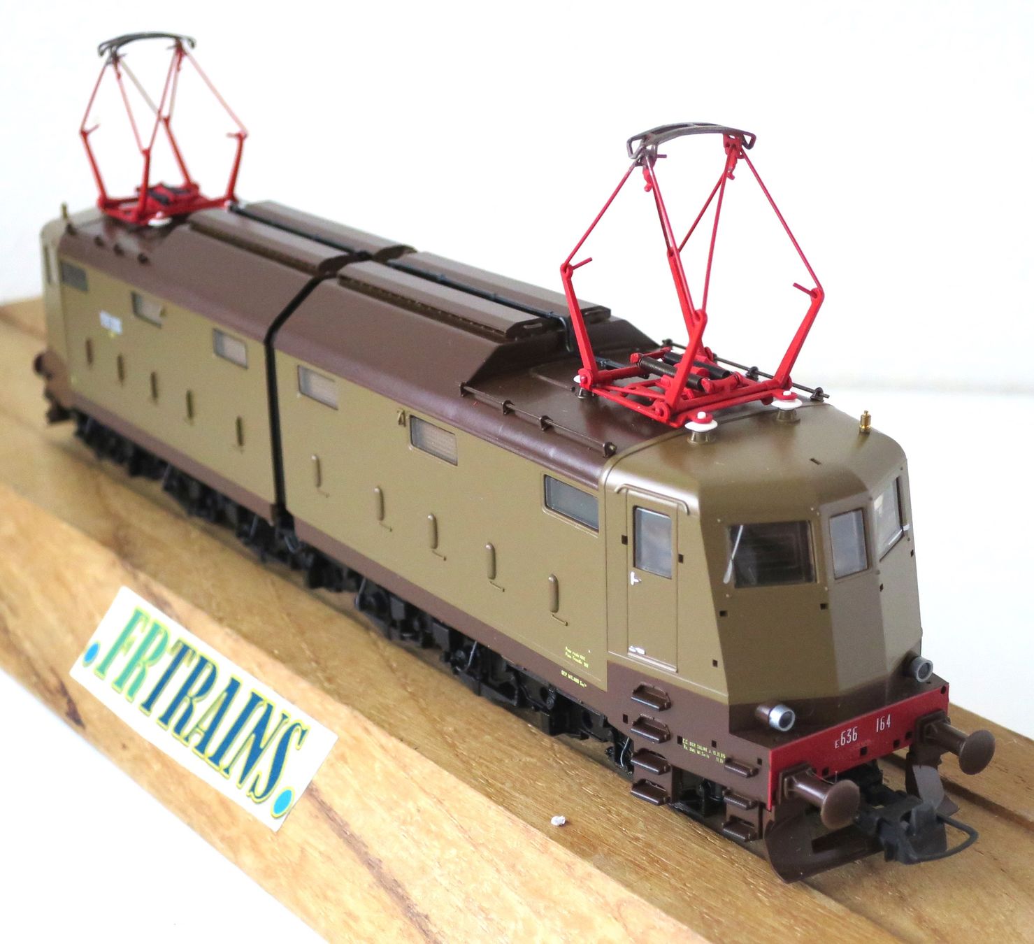 Roco Modellini di ferrovie: ROCO 63888 DIGITAL FS MOTRICE E 636.164  BRUNE – Usato da Gland venduto da FRtrains 6