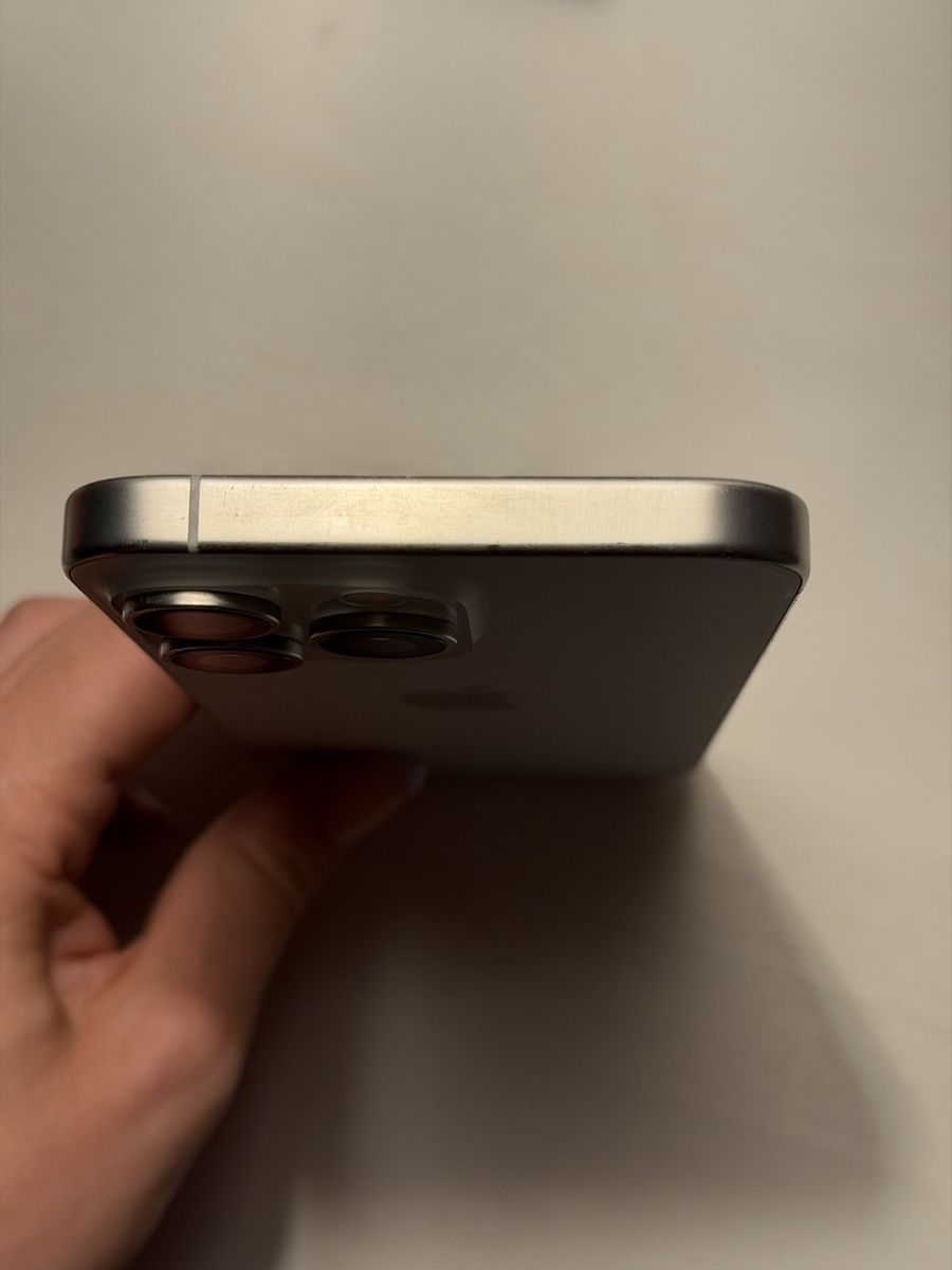 Apple Telefoni cellulari / Smartphones: iPhone 15 Pro Max – Nuovo (secondo la descrizione) da Baar venduto da Yasadi 5