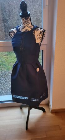 Robe bleu foncé Chi Chi London T. 38 dentelle soirée ...