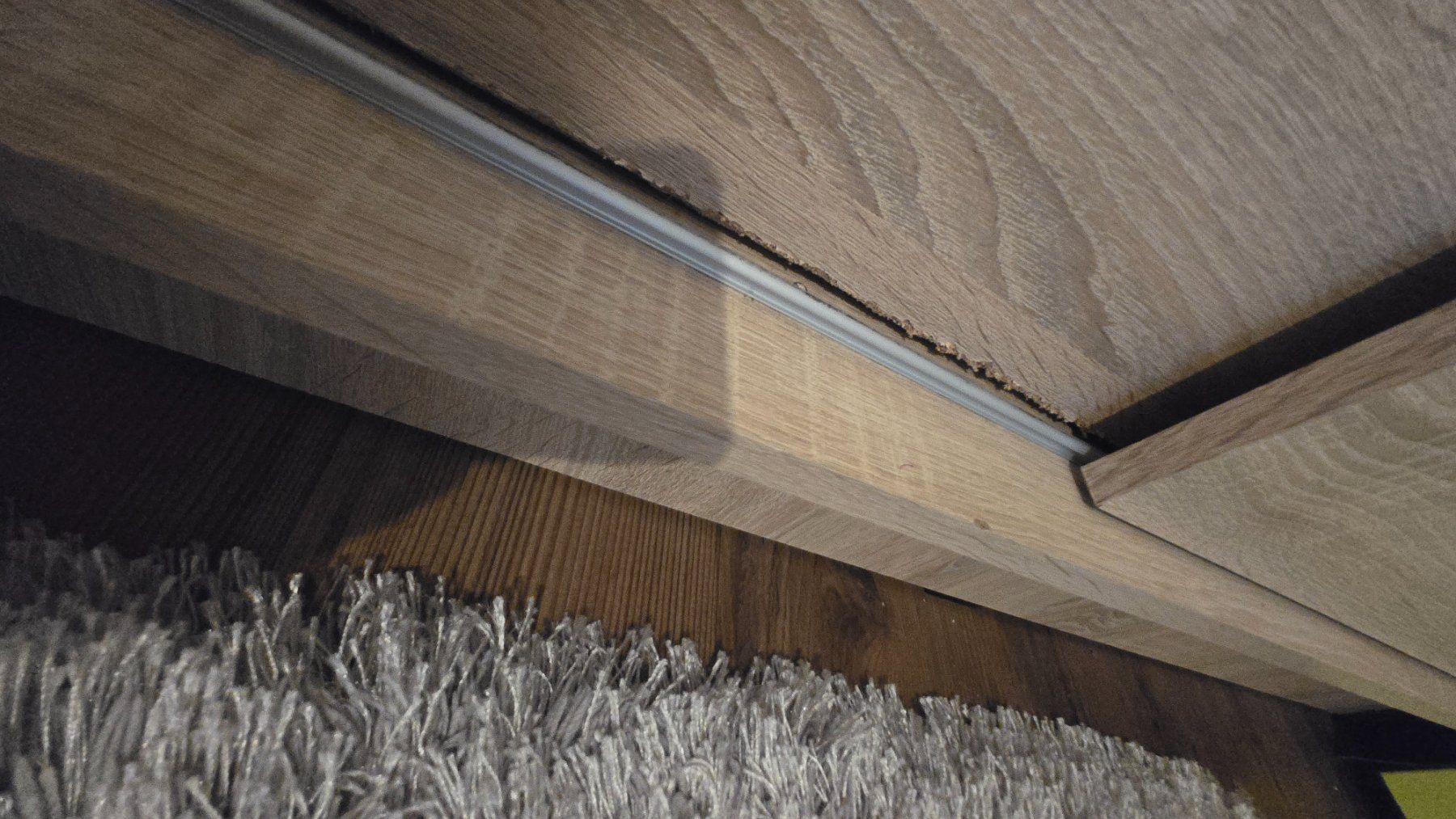Armoires: Kleiderschrank – D'occasion à Hallwil par En.Pu. 3