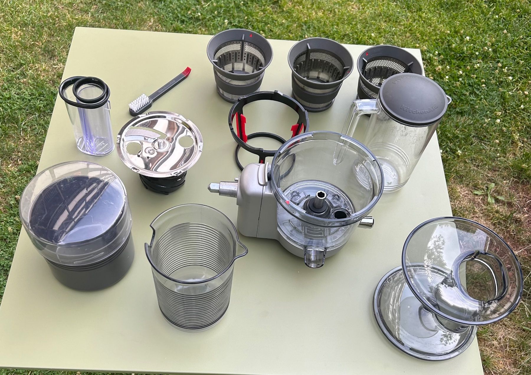 Kitchenaid Elettrodomestici da cucina: Kitchen Aid ENTSAFTER-VORSATZ  5KSM1JA – Usato da Zürich venduto da nicoleichholzer 2
