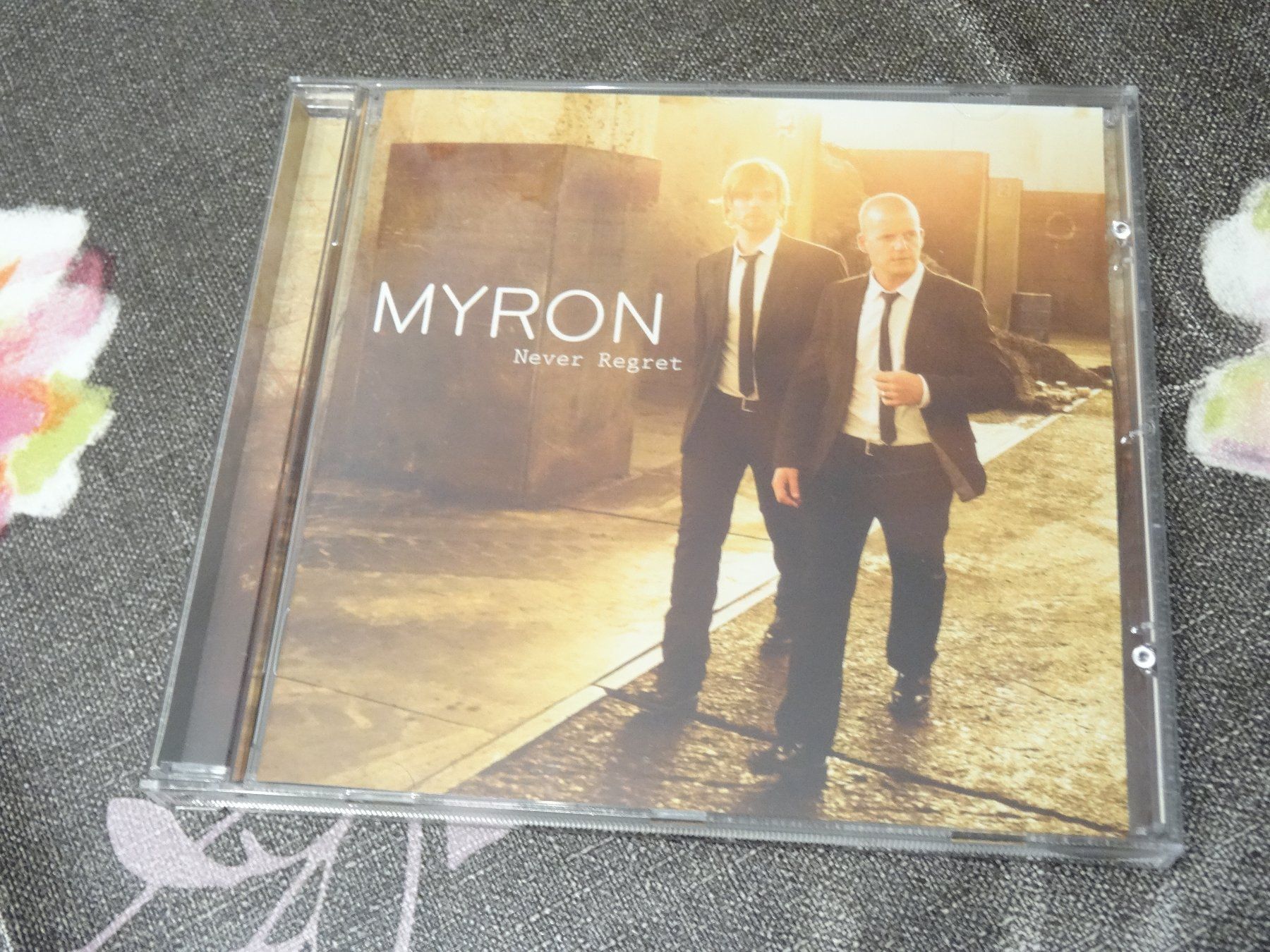CDs: Myron - Never Regret CD – D'occasion à Olten par Disc-Ausverkauf