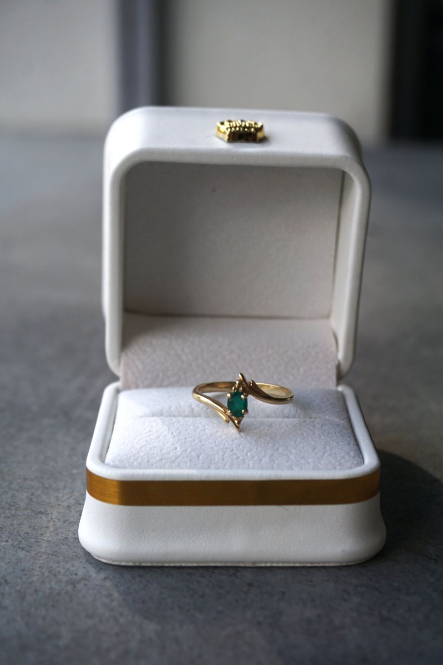 Anelli: Goldring mit Smaragd – Usato da Zürich venduto da ser_89jx