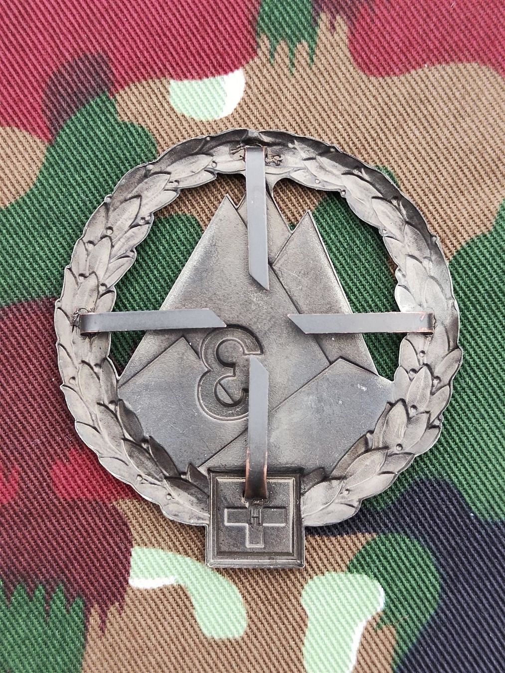 Uniformi: Béretemblem Gebirgsarmeekorps 3 V3 – Usato da Bauma venduto da SwissMilitaria 1