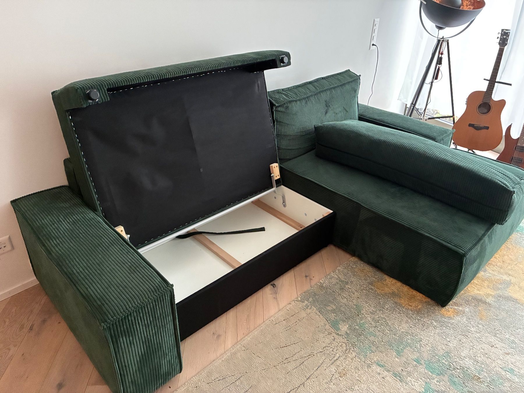 Divani: L-förmiges grünes Pascal Morabito Sofa – Usato da Zürich venduto da RFS92 1