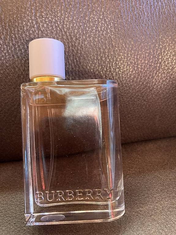 Parfum & Eau de Toilette: Parfum  – Gebraucht aus Wichtrach von Gregthecat 1