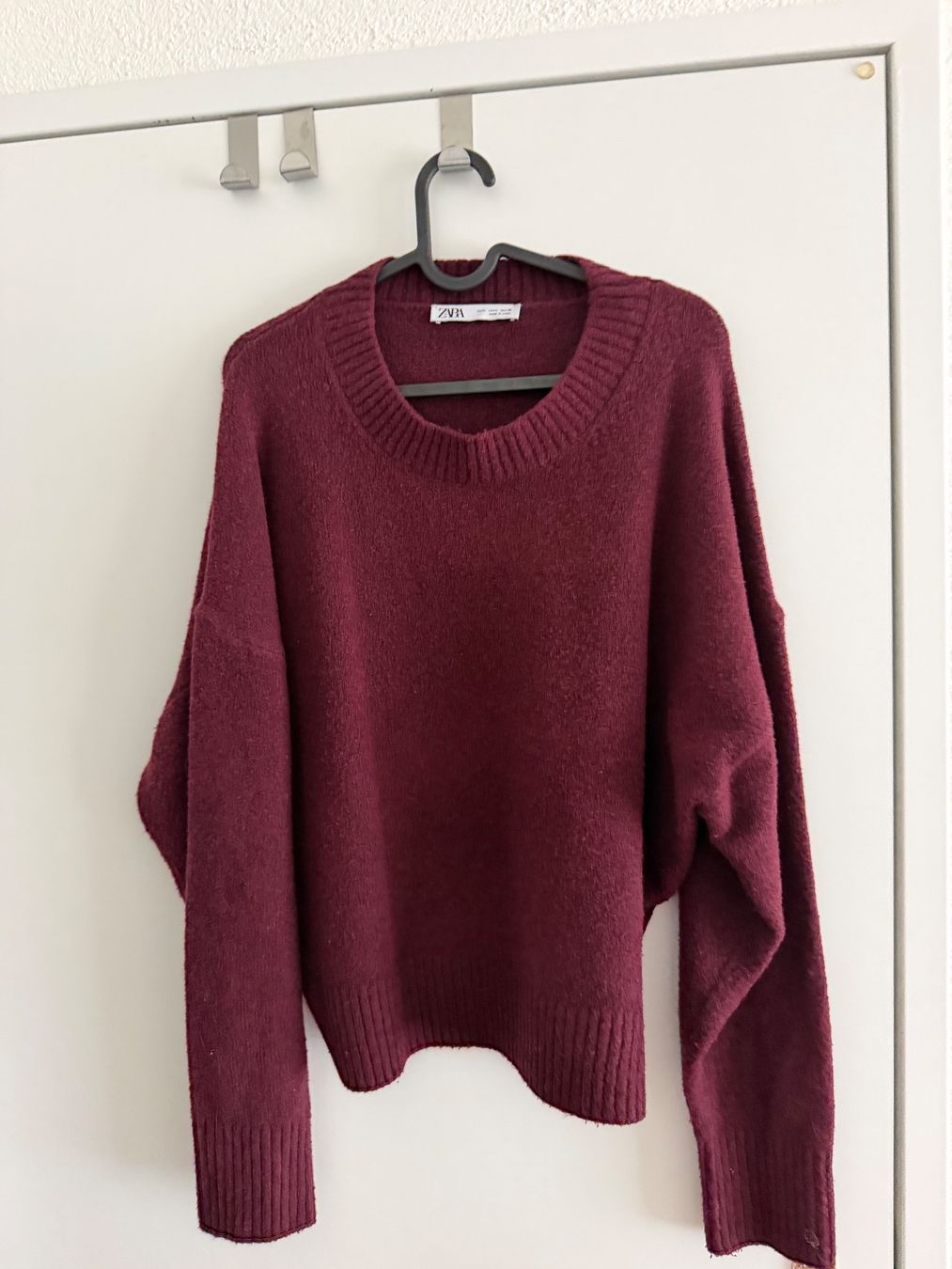 Zara Pullover & Sweatshirts: Zara Pullover Burgundy Gr. L – Gebraucht aus Klingnau von Vdado