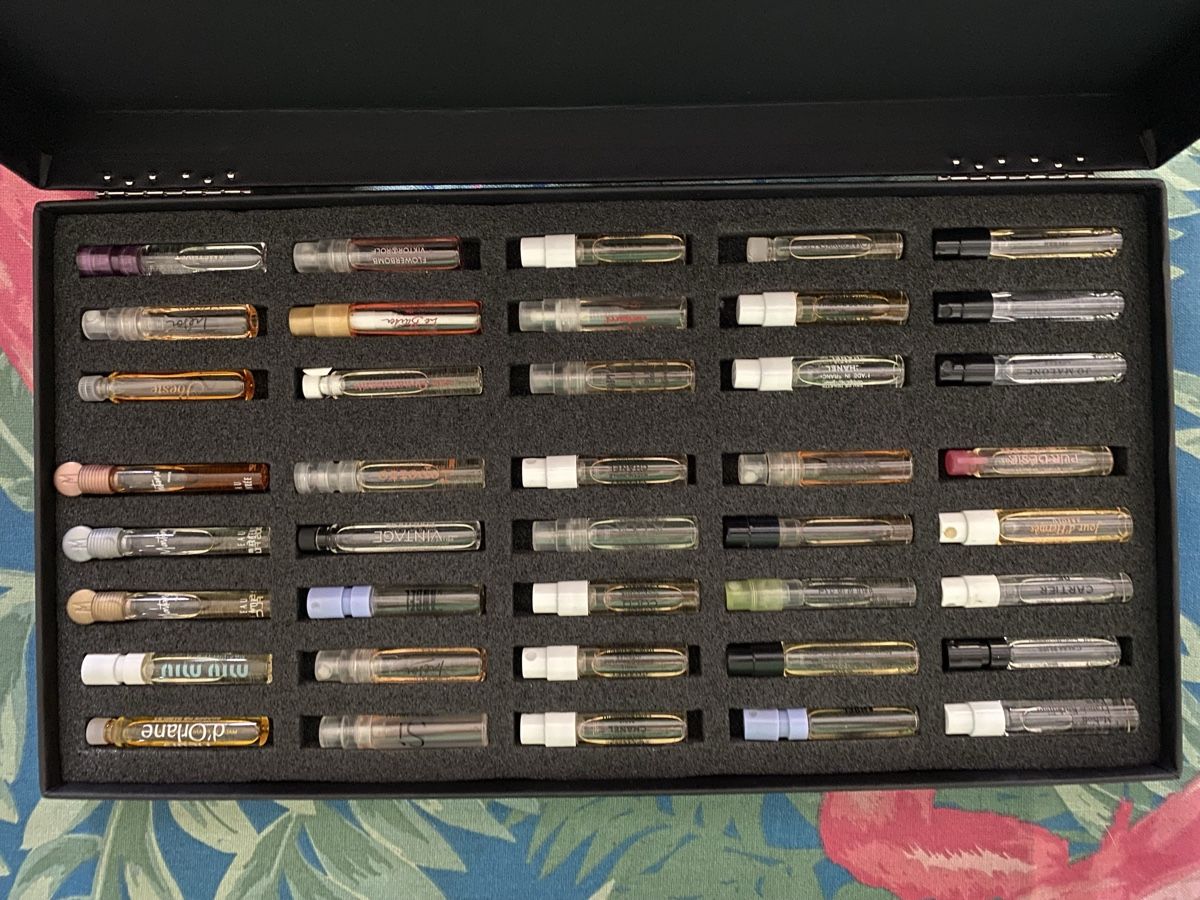 Parfum & Eau de Toilette: Coffret 40 échantillons de parfums – Neu und originalverpackt aus Bouveret von wes_7zll 2