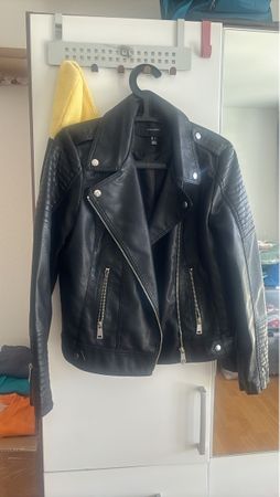 Schwarze Kunstlederjacke Gr. L