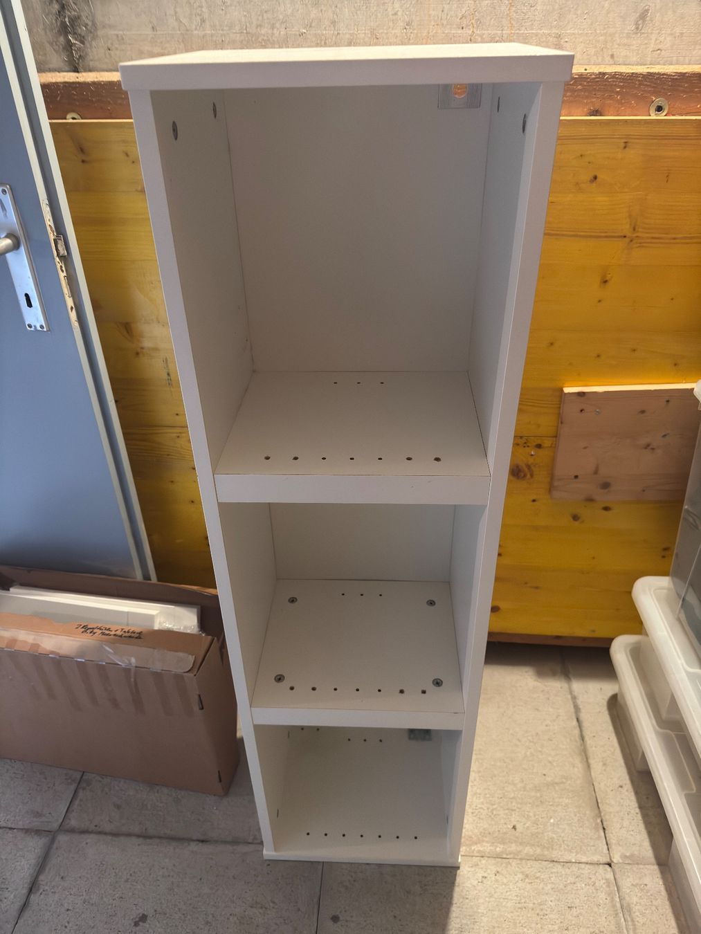 Ikea Scaffali: Billy  Wandregal, mit 2 Glastüren – Usato da Wettingen venduto da Elmadale