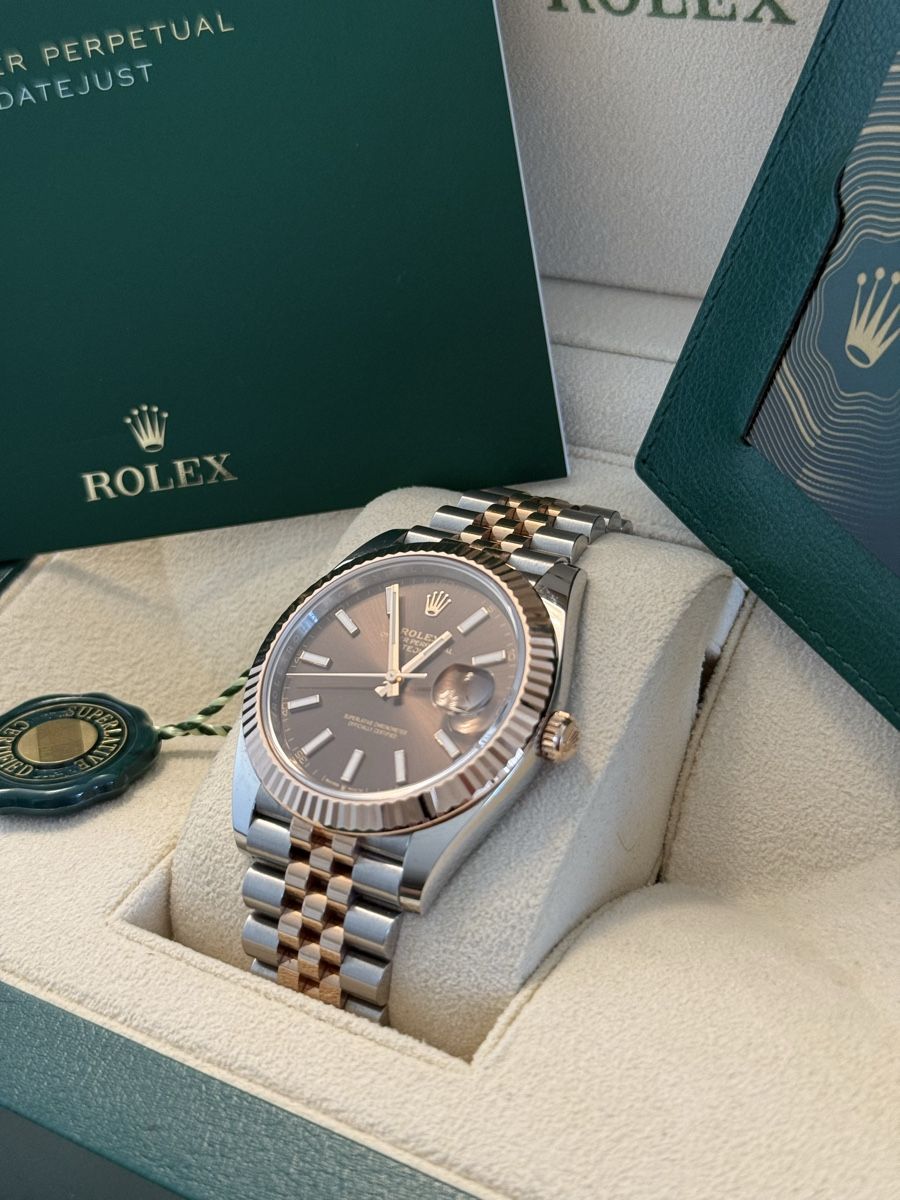 Rolex Orologi: Rolex Datejust 41 Ref. 126331 Chocolate, Full Set, 11/2024 – Nuovo (secondo la descrizione) da Recherswil venduto da premierwatch 2