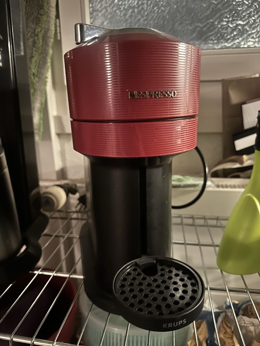 Nespresso Macchine per caffè & Macchine per espresso: Nespresso Vertu – Usato da Zürich venduto da Tingeltangelvina 1