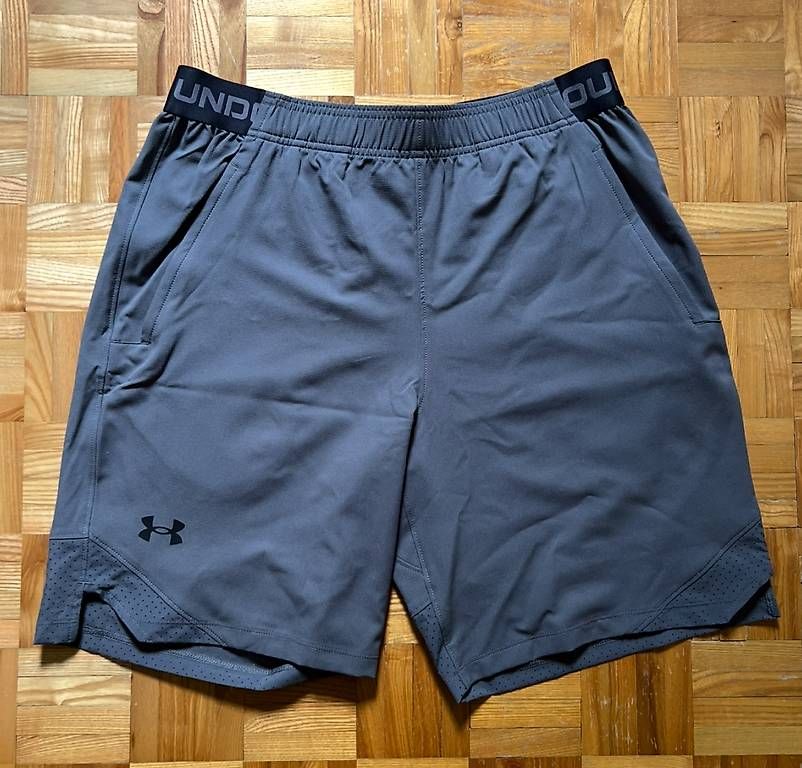 Pantaloni: Pantaloncini Under Armour – Usato da Arogno venduto da mat_r8nt