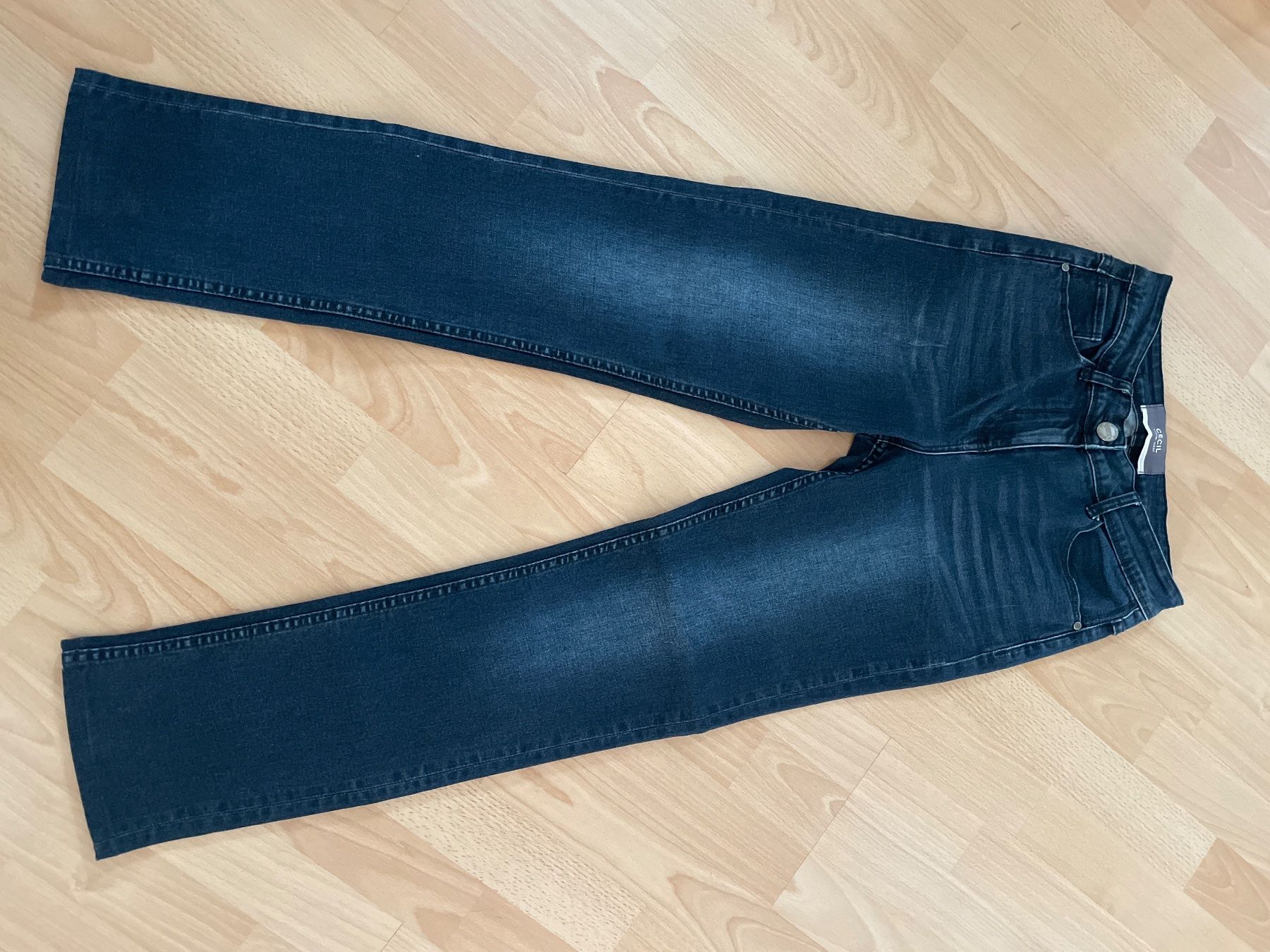 Cecil Jeans: Cecil Jeans, Grösse 27 – Gebraucht aus St.Moritz von ClaudiaS010203