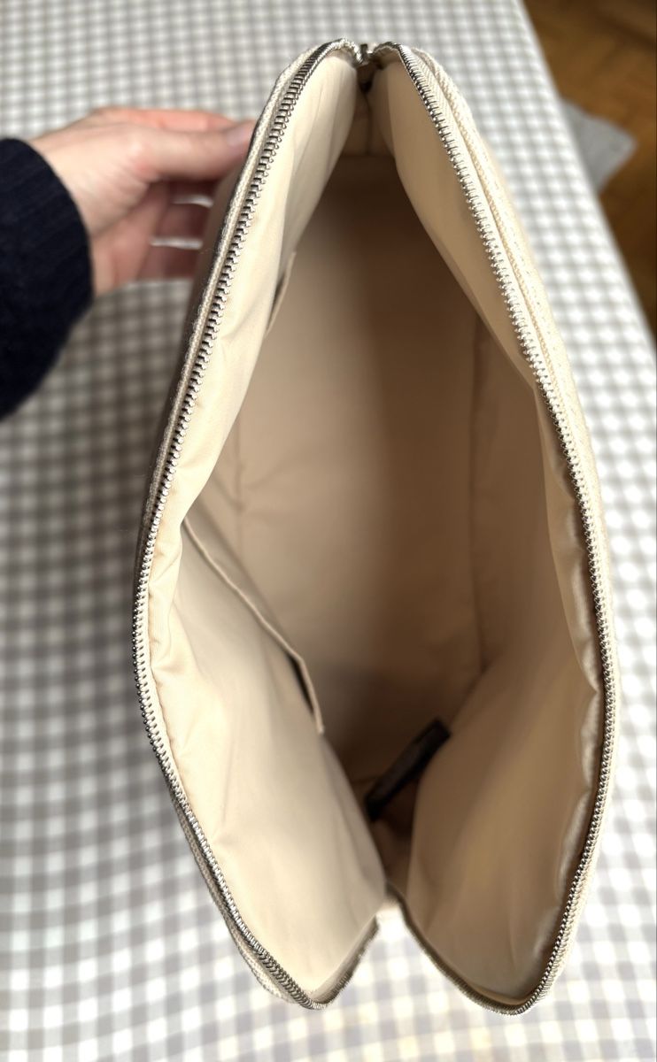 Hermès Custodie per cosmetici: Hermès Trousse Bolide grand modèle – Usato da Genève venduto da edu_62x2 5