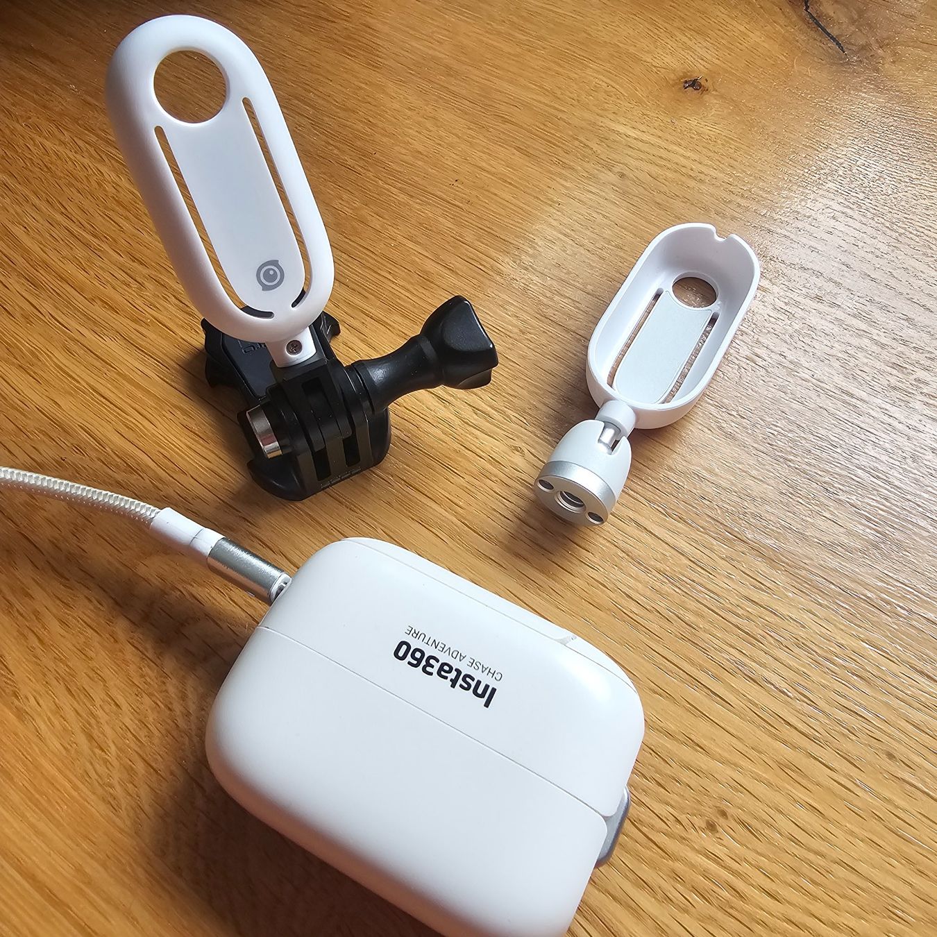 Insta360 Action Cam: Insta360 GO 2 and 2x mount accessories – D'occasion à Matten b. Interl par Vanilla8 3