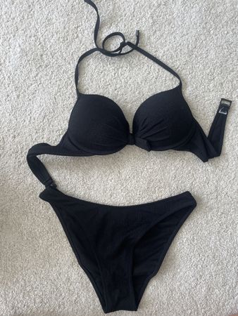 Schwarzer Bikini, Push-up, verstellbar
