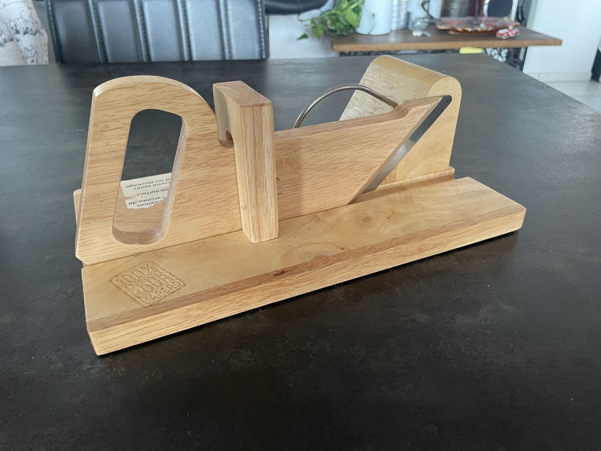Coltelli da cucina: Guillotine à Saucisson Wursthobel – Usato da Vallamand venduto da Bricbracbroc82