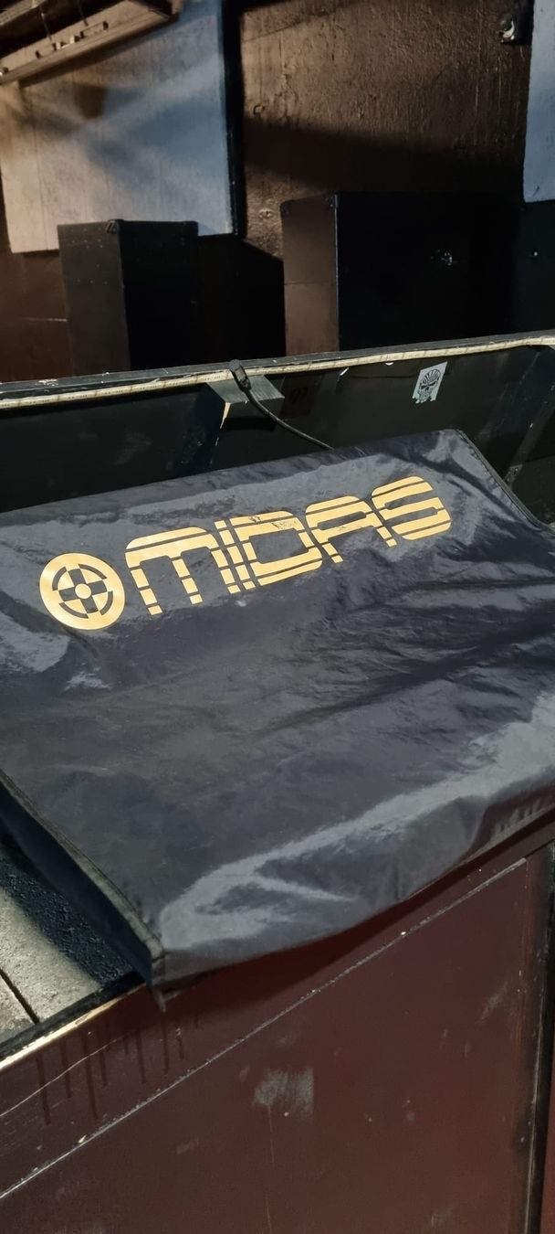 Midas Console di mixaggio: Midas M32 – Usato da Genève venduto da jmi_ml2r 2