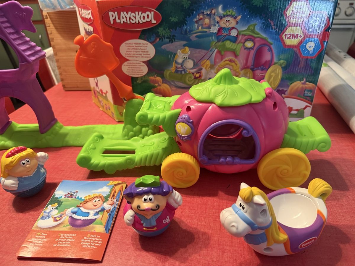 Giocattoli: Playskool set carrozza e personaggi usato – Usato da Roveredo GR venduto da ang_cc9l 4