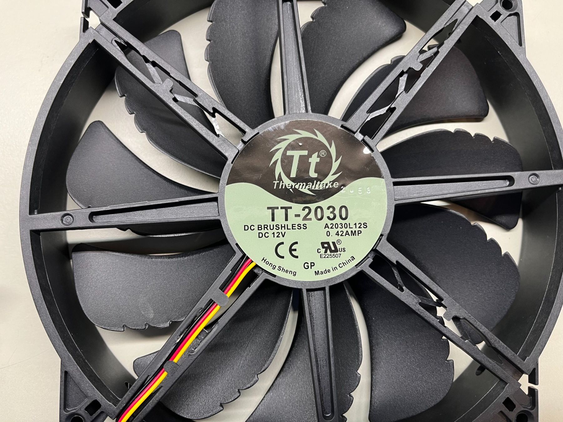 Thermaltake Ventilatori: PC Lüfter Gross 22cm 2 Stück – Nuovo (secondo la descrizione) da Jenaz venduto da Speedy350 2