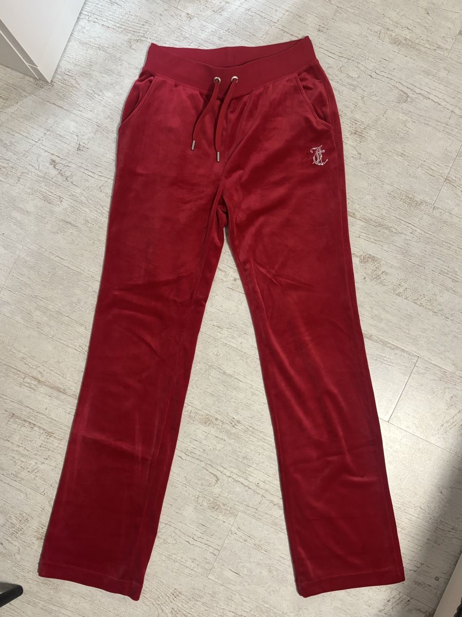 Juicy Couture Hosen: Tuta juicy rossa – Gebraucht aus Gandria von noe_rpl5
