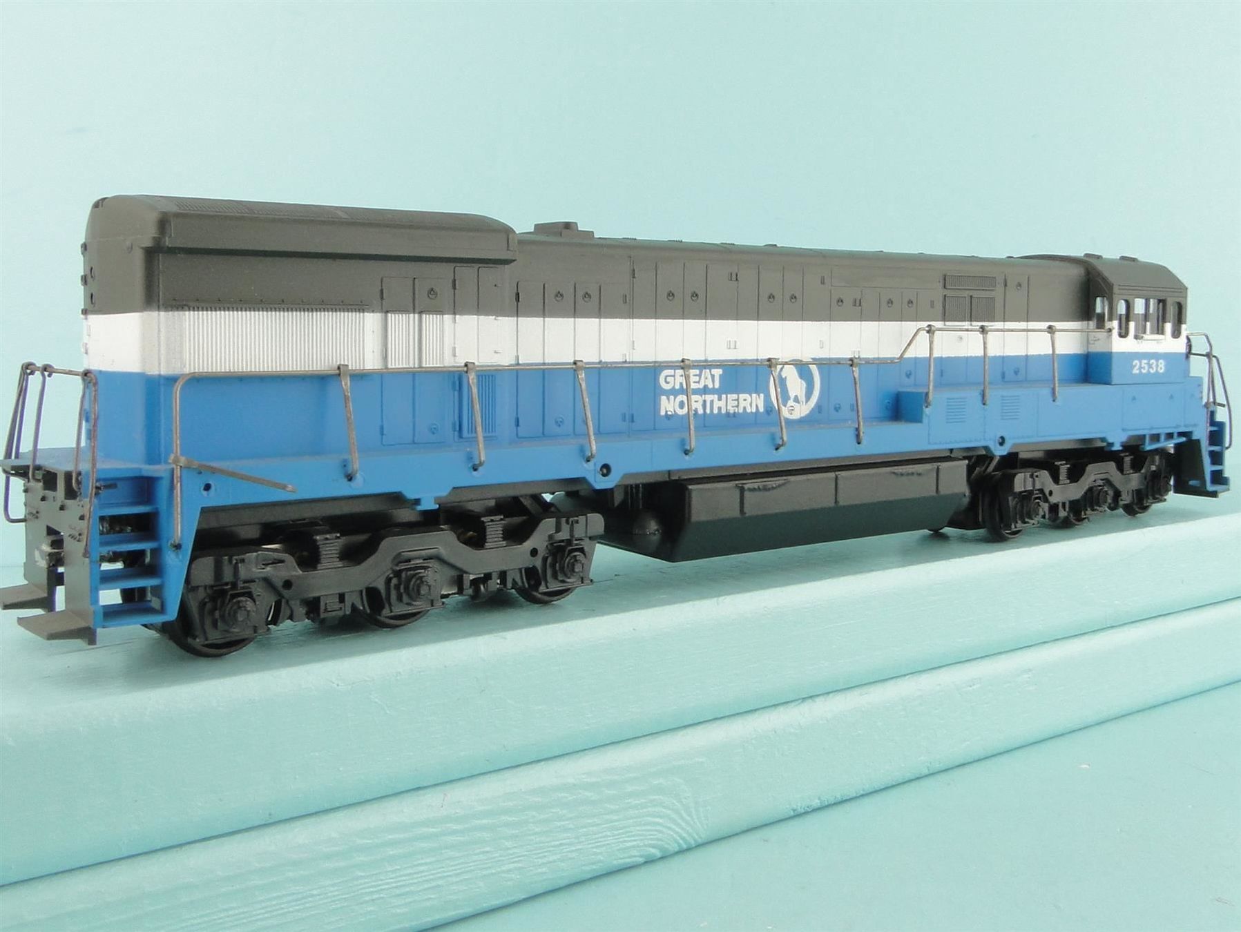 Athearn Modellini di ferrovie: Athearn U33C Great Northern, DUMMY – Usato da Bülach venduto da cann11 4