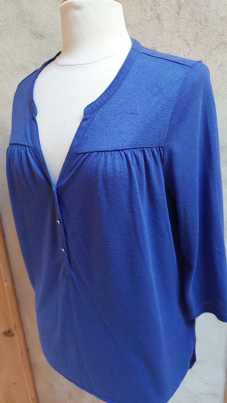H&M Blusen: Chemisier bleu roi, taille L – Gebraucht aus Marsens von fripe-milodon 4