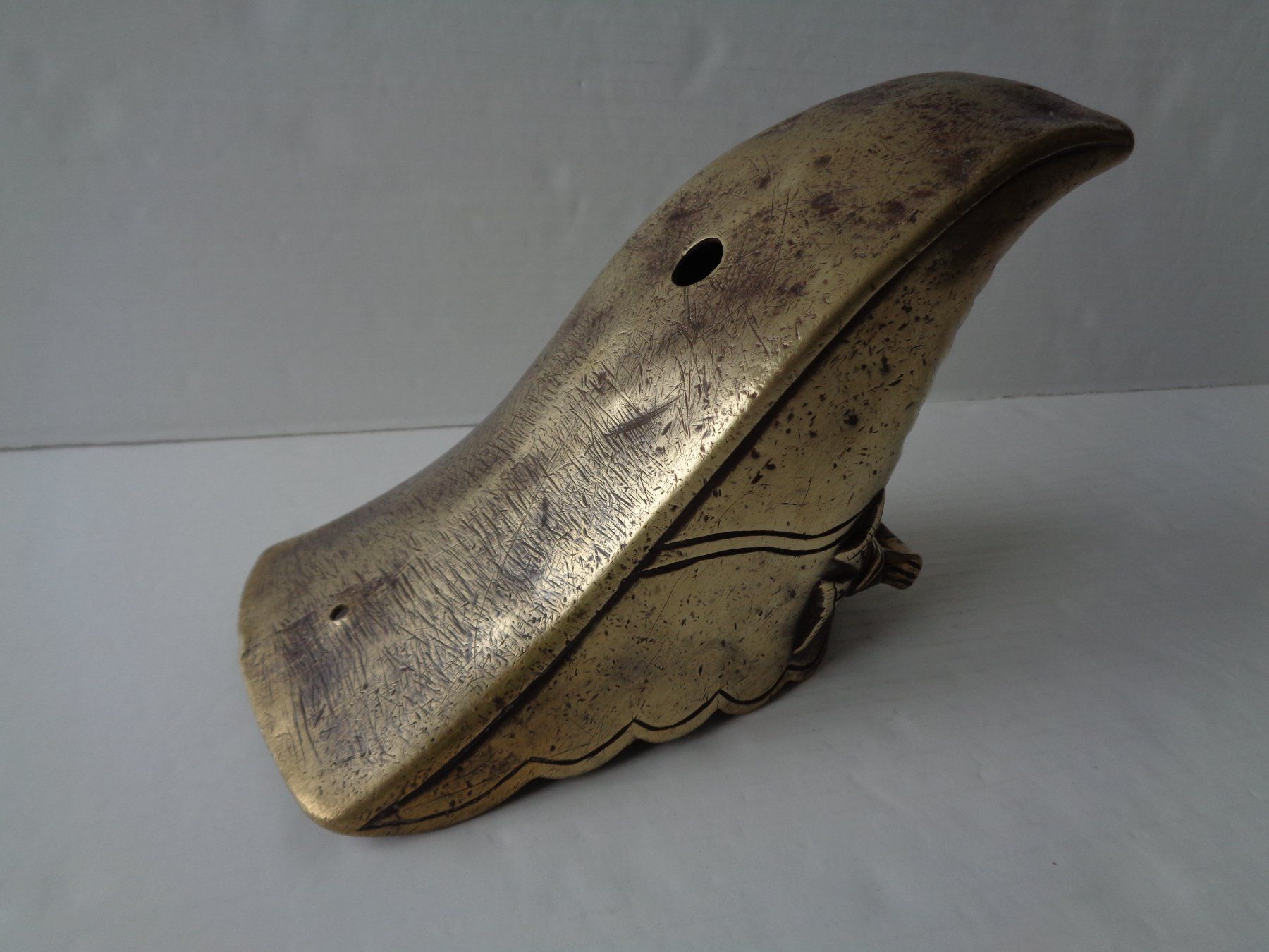 Tutte le decorazioni: Antiker spanischer Reitschuh 19Jh. Messing Conquistador – Usato da Chur venduto da omonia 5