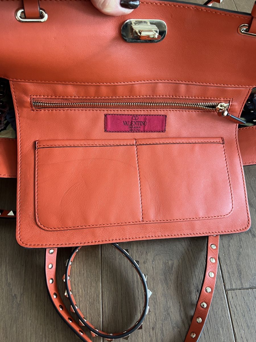 Valentino Borse da donna: Valentino, Garavani Rockstud Handbag – Nuovo (secondo la descrizione) da Collex venduto da jam_hsr2 8