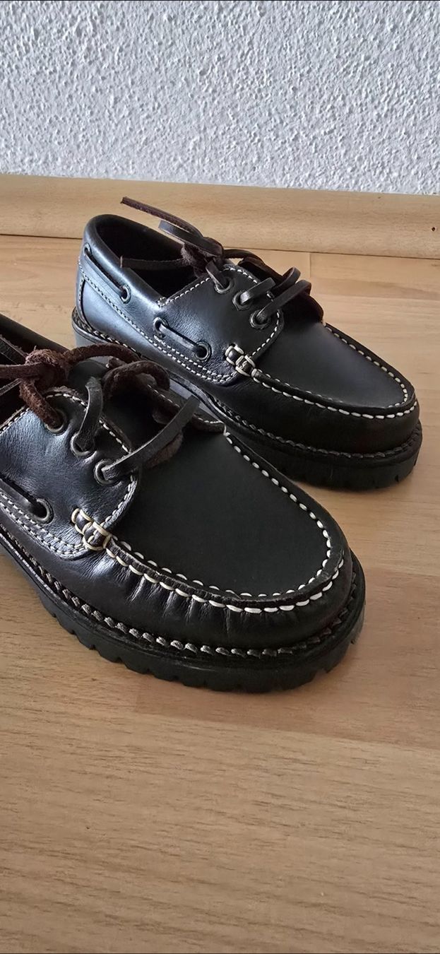 Scarpe da uomo: Segelschuhe aus Leder Grösse 28 – Nuovo (secondo la descrizione) da Egolzwil venduto da ivo_mm76 2