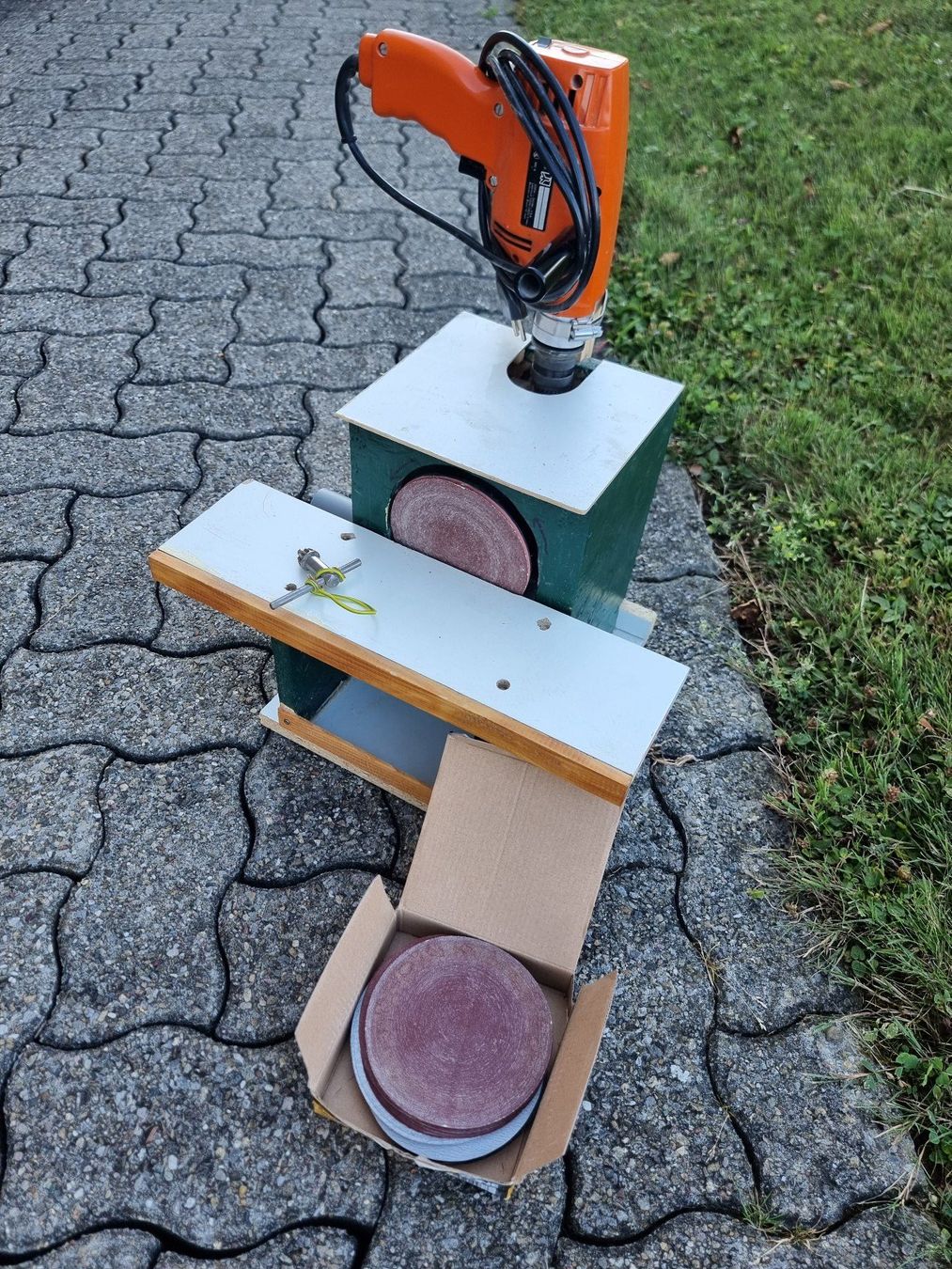 Schleifen & Polieren: Schleifmaschine Eigenbau mit Schleifscheiben – Gebraucht aus Schwerzenbach von cloudberrypi 1