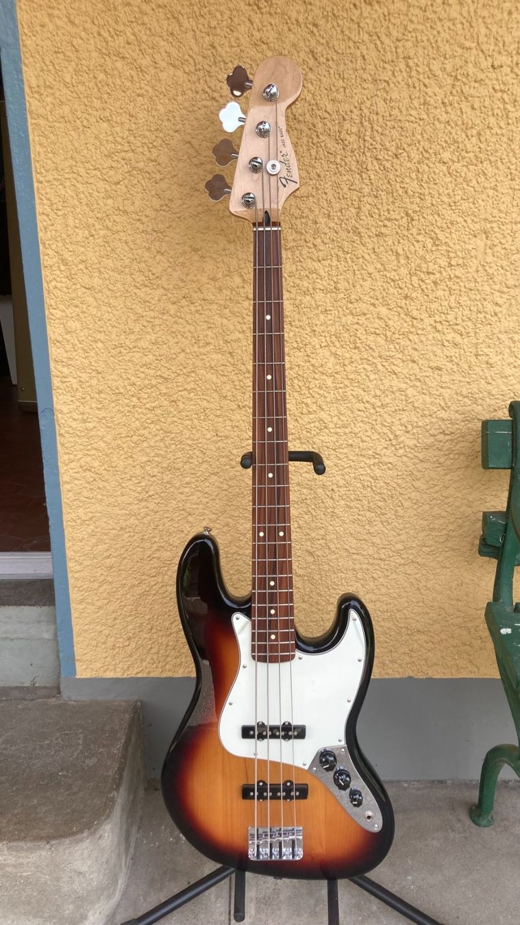 Fender Instruments de musique: FENDER JAZZ BASS – D'occasion à Basel par Aspargus