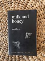 Buch Milk and Honey von Rupi Kaur