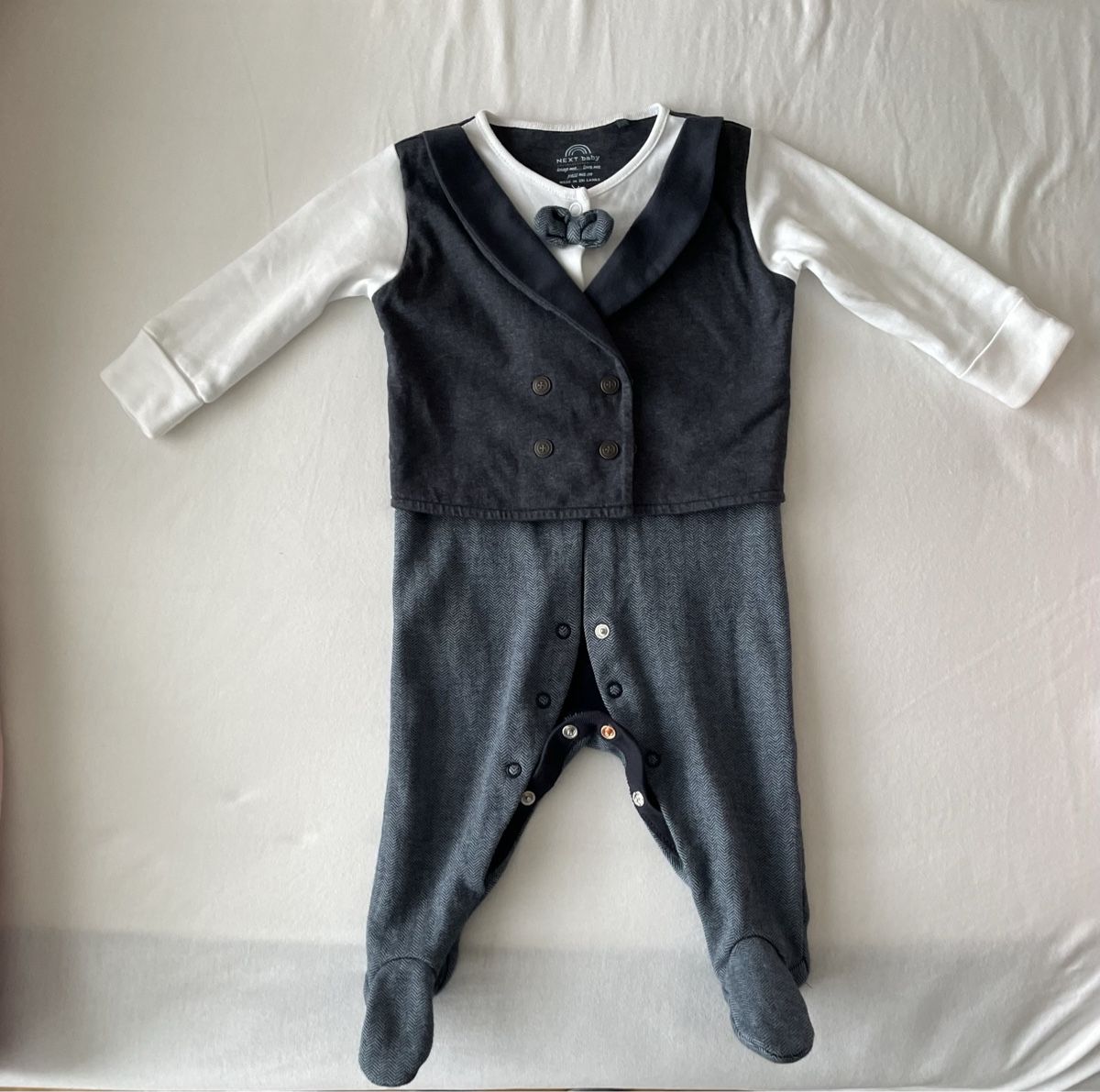 Next Pyjamas: Grenouillère Next Baby 3-6 mois – Neuf (Voir description) à Versoix par Pti-pois
