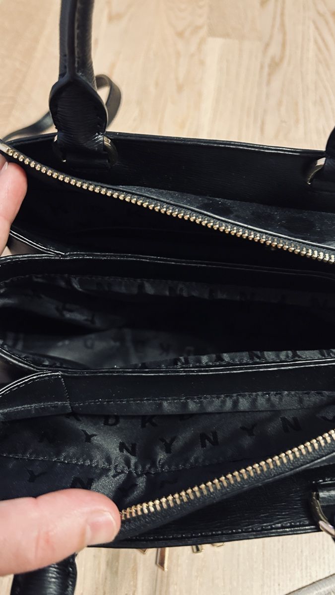 DKNY Borse da donna: DKNY Handtasche Schwarz – Usato da Pfäffikon ZH venduto da ers_w9mn 5