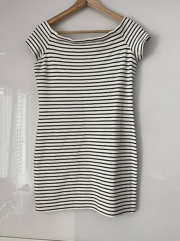 Mango Kleider: Neues gestreiftes Mango Kleid in M – Neu (gemäss Beschreibung) aus Zürich von michaela_2024