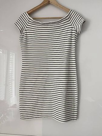 Neues gestreiftes Mango Kleid in M