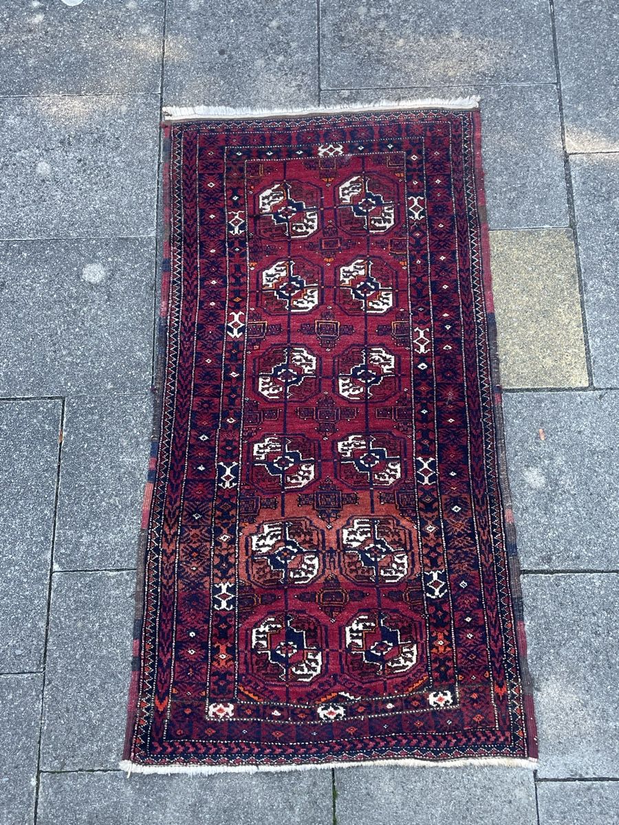 Tappeti: Handgefertigte Orientteppiche – Usato da Luzern venduto da calliballi 3